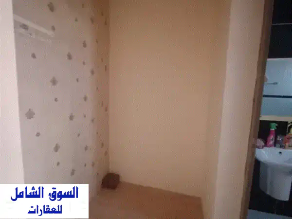 شقة للايجار في المحرق/3 غرف4 حمامات،مصعد(Apartment for rent in Muharraq/3 r, 4 b, elevator)