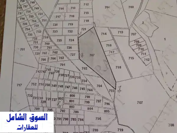 174 دونم حدود عمان بعد السواقة 200 متر علي اليمين...