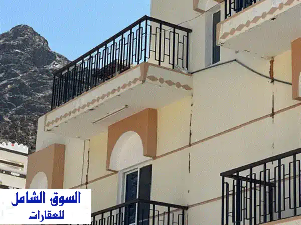 شقة 4 غرف في مطرح، ريام قريبة من حديقة ريام apartments with4...