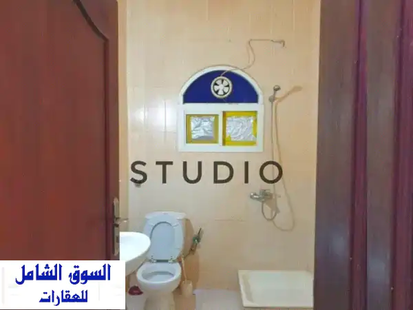 استوديو بنتهاوس / studio penthouse