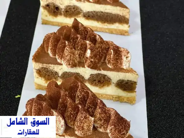 شاف مخبوزات فرنسية الكرواسون بأنواعه وحلويات غربية تونسي الجنسية لدي خبرة في المجال أكثر من 20 سنة ...