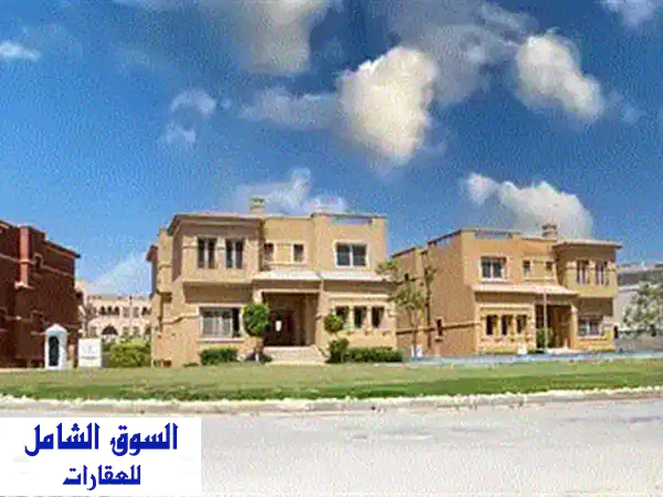 فيلا تاون هاوس للبيع 205 م 4 غرف في القطامية جاردنز Katameya Gardens