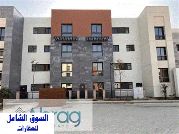 للبيع تاون هاوس 258 م استلام سنه قسط 4 سنين District 5 مراكز التجمع الخامس