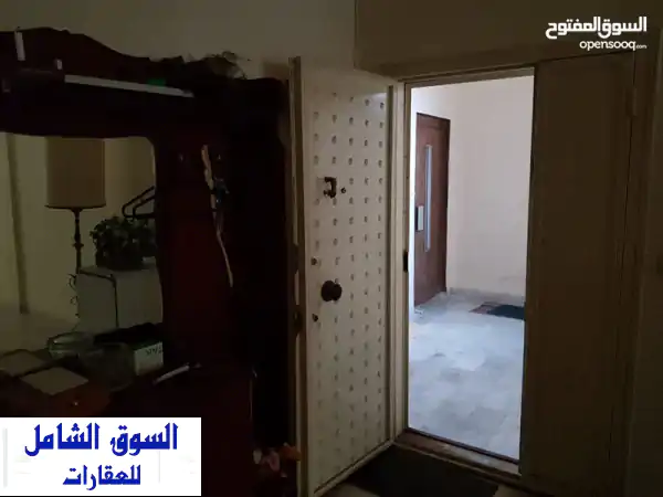 شقة في طرابلس شارع طينال للبيع