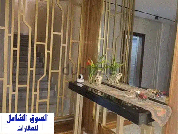 فيلا فاخرة للبيع في مدينتي - مساحة 335م²، تصميم عصري، فرصة لا تُفوّت!