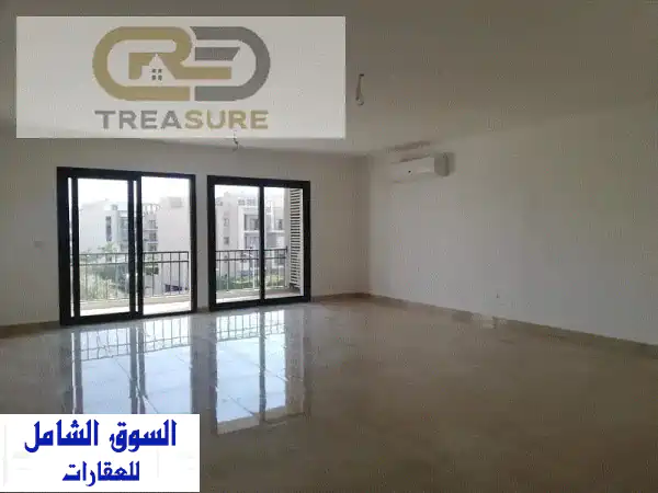 شقة فاخرة للإيجار في فيفث سكوير - التجمع الخامس | 245م،...