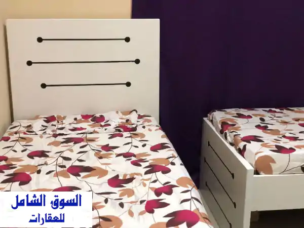متاح في دبي جميرا 1 سكن للشباب أول ساكن بأسعار...