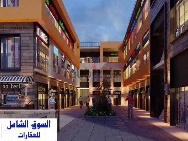 محل 32 م Mercado Mall في قلب اكبر تجمع سكني بمدينة الشروق