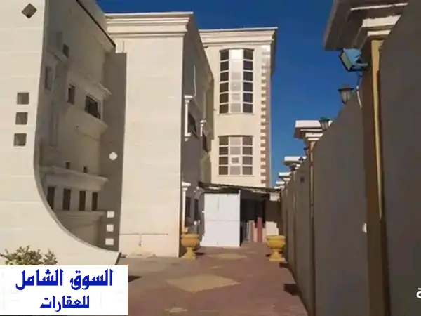 مبني خدمي اداري ضخم لاجار الهواري