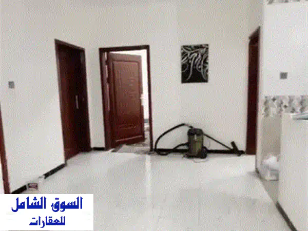 شقة للبيع جاهزه للسكن في الاصبحي جوار الشلال مول بسعر عررررطه