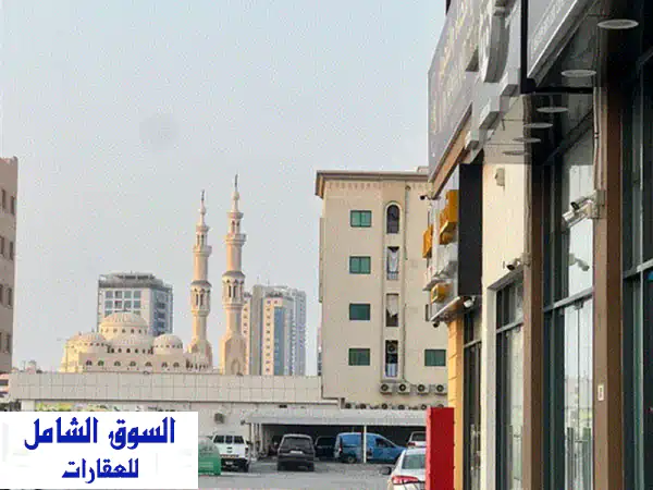 مبنى سكني تجاري للبيع في رأس الخيمة – الجويس