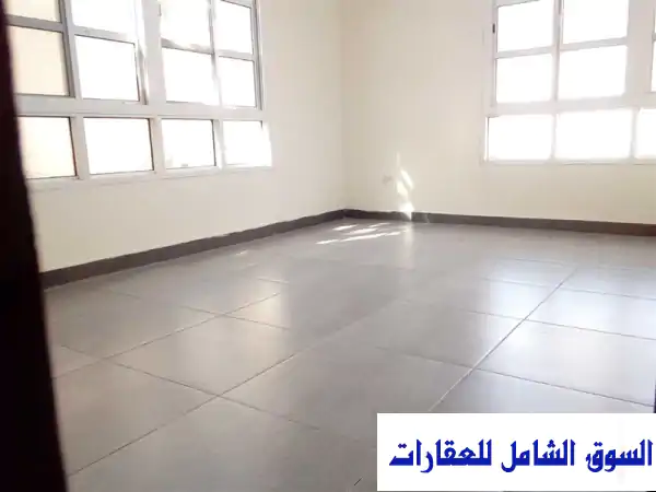 🌟 فرصة ذهبية: استوديو أرضي فاخر للإيجار بالغرافة...