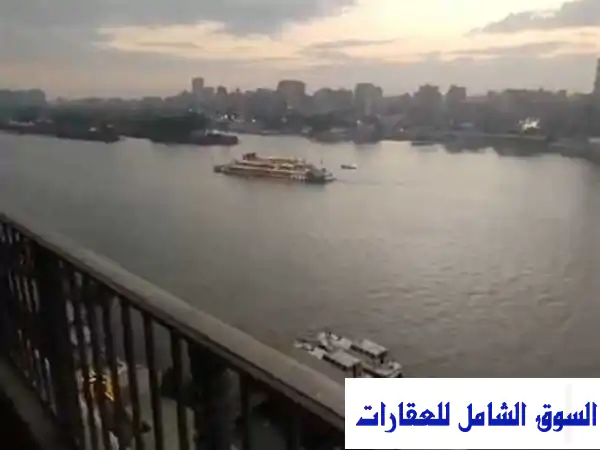 فرصة استثنائية! مستشفى فاخرة للبيع على النيل بالمنيل...
