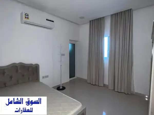 للإيجار شقة مفروشة في جد علي تتكون من 3 غرف، 4...