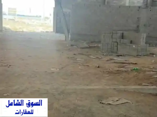 مستودع للبيع بأم القيوين | أم الثعوب: استثمار ذهبي...