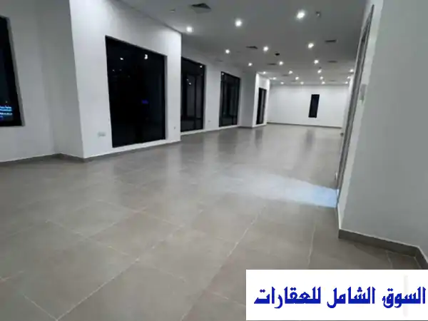 🔥 فرصة استثمارية! دور تجاري 185م للإيجار...
