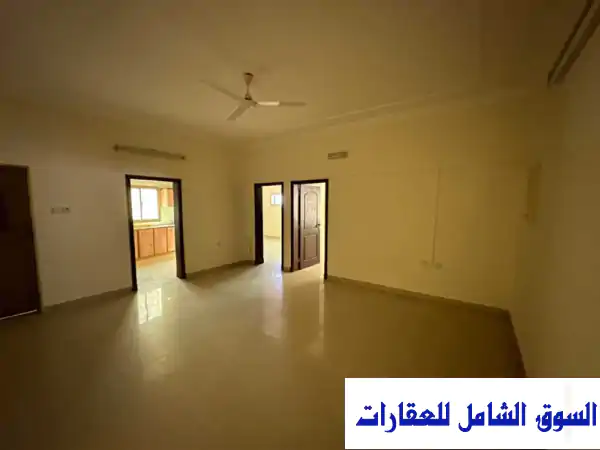 للإيجار في سند: شقة عائلية 3 غرف نوم، الطابق...