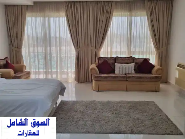 فرصة ذهبية! فيلا فاخرة للبيع في أمواج 3 أدوار | على البحر مباشرةً مع مسبح خاص