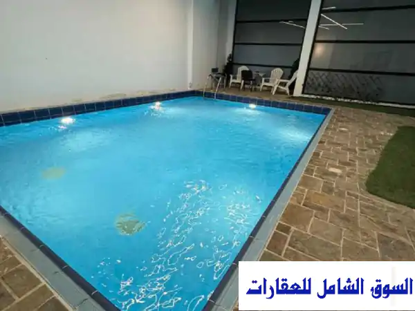 شقة فاخرة للإيجار بالسالمية: نصف مفروشة،...