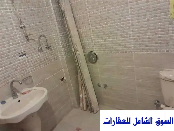 فرصة استثمارية ذهبية: نصف عقار (6 شقق ومحل) على بعد 20 متر من كورنيش النيل - مصر القديمة، القاهرة | عائد مضمون وإطلالة ساحرة