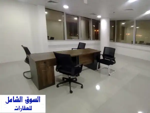 عرض حصري ومحدود! مكتب تجاري فاخر للإيجار في...