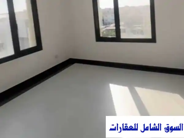 شقة الأحلام للإيجار بالرميثية: دور ثاني خاص بروف، 3...