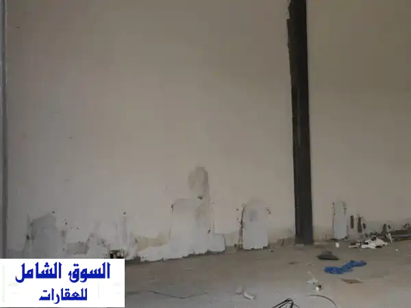 مستودع متكامل للإيجار السنوي بأم الثعوب، دبي - 5945 قدم مربع بموقع استراتيجي