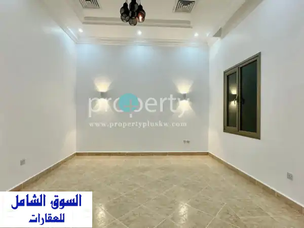 فيلا الأحلام الفاخرة للإيجار بالكويت: مصعد، 8 غرف...