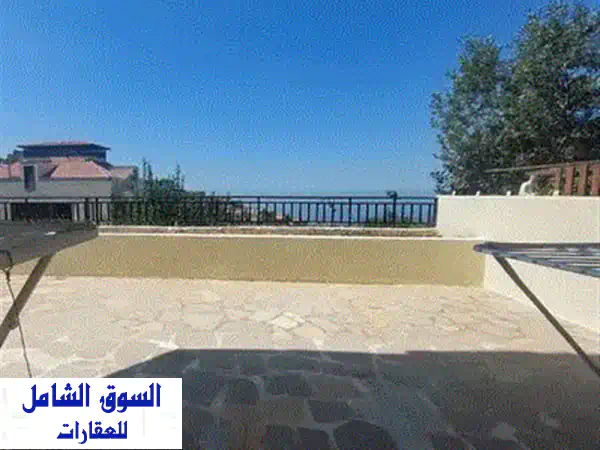 شقة الأحلام للإيجار في المنصورية! تراس خاص فسيح 80م² | 3 غرف نوم | المتن