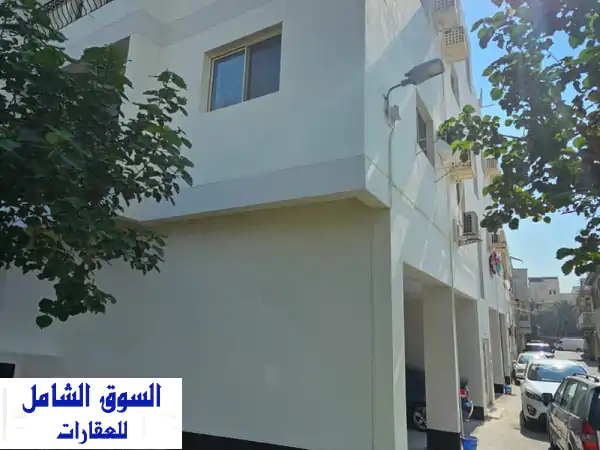 شقة للإيجار في المحرق: إطلالة شارع المطار العام،...