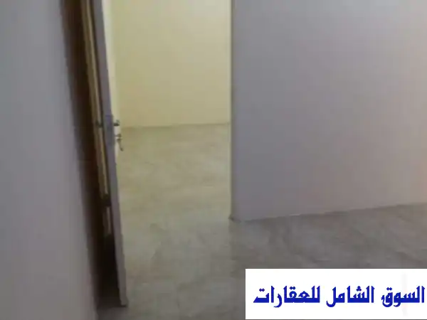 شقة للإيجار في عين خالد الدوحة | غرفتين وصالة مريحة بسعر 4200 ريال قطري | الطابق الأرضي