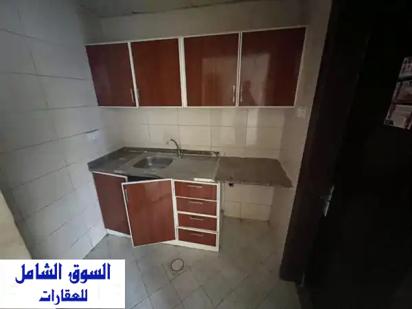 استوديو للإيجار بالنعيمية، عجمان | مطبخ منفصل، طابق أرضي، خصوصية وراحة