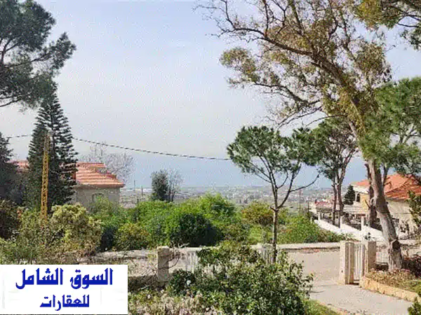 فيلا فاخرة للبيع في المشرف: روعة التصميم ورفاهية...