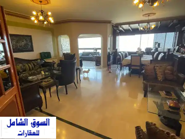 شقة فاخرة للبيع في المنصورية: إطلالة بحرية ساحرة 3...