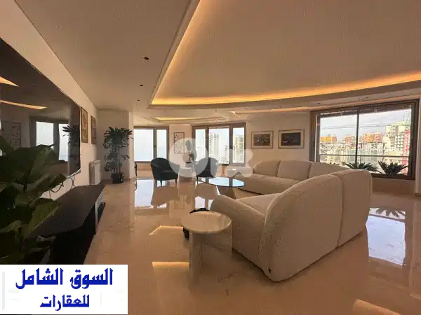 شقة فاخرة للبيع في الروشة بيروت بإطلالة...