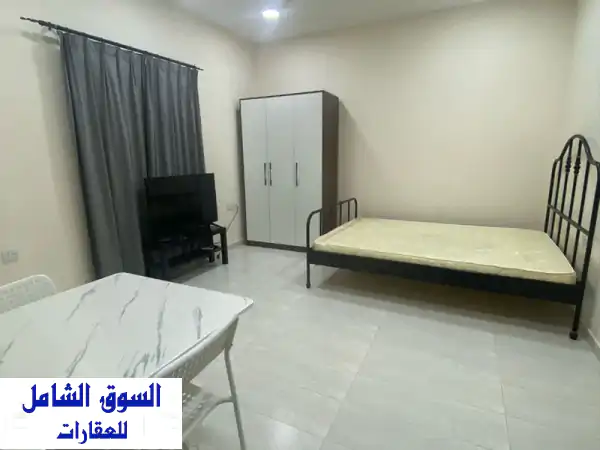 استوديو فاخر مفروش بالكامل للإيجار في الزنج بالماحوز...