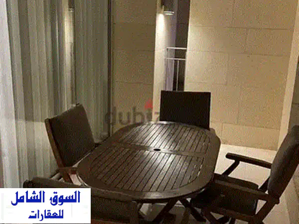 شقة أنيقة وعصرية في الجميزة - مسابح، جيم، مواقف سيارات خاصة! 1800$ شهرياً