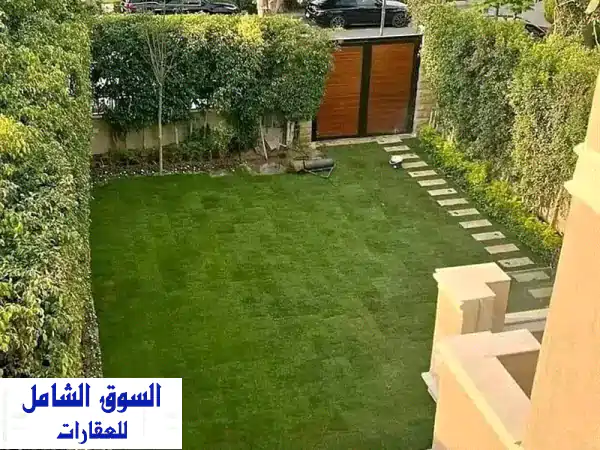 دوبلكس أرضي بجاردن فاخر بفيو لاجون خلاب في سراي...