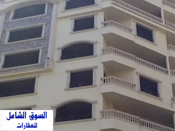 فرصة استثمارية ذهبية! عمارة فاخرة للبيع في المهندسين...