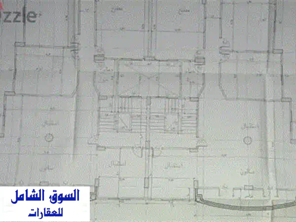 شقة فاخرة 300 متر للبيع - أفضل موقع بالحي الإسباني - العاشر من رمضان