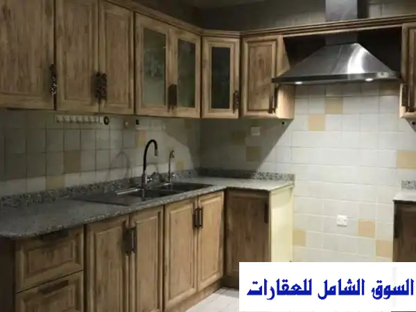 شقة فسيحة للإيجار في الرميثية - 5 غرف نوم، 750 دينار فقط!
