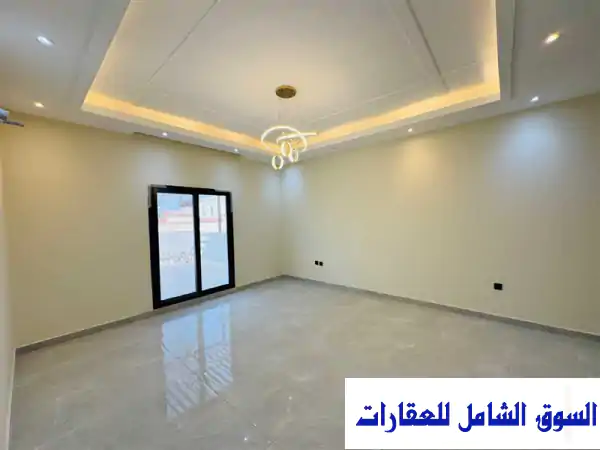 فيلا فاخرة للإيجار في الزاهية، عجمان | 5 غرف نوم ماستر + روف واسع | 105,000 درهم قابلة للتقسيط