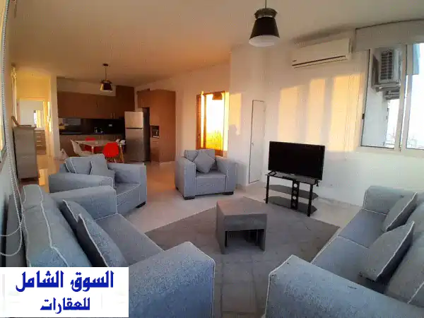 شقة مفروشة للإيجار في الأشرفية - إطلالات خلابة...