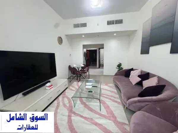 شقة مفروشة فندقيًا بغرفة وصالة في عجمان - إطلالة...