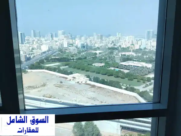 شقة فاخرة مفروشة بالكامل للبيع في عجمان - إطلالة...