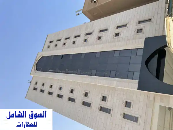 فرصة ذهبية! عمارة فاخرة للبيع في الفروانية - تشطيب...