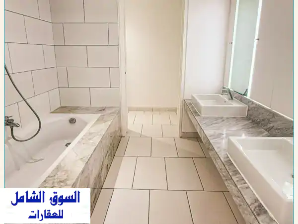 فيلا فاخرة للإيجار في العقيلة | حمام سباحة خاص + حوش + حديقة