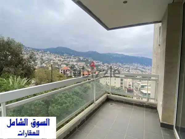 شقة فاخرة للبيع في أدما - إطلالة خلابة ومساحة واسعة!