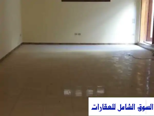 مخزن فاخر للإيجار في التجمع الخامس - مساحة 350م²،...