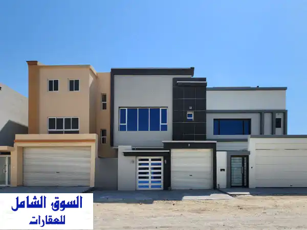 فيلا فاخرة للبيع في المالكية - فرصة ذهبية!